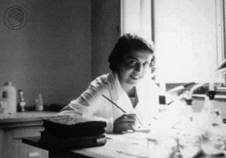 Dorotea Barnés González (1904-2003)