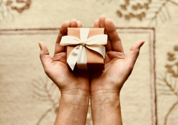 Gift Giving in Business: Bridging Cultural Expectations and Compliance