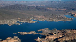 Water Governance and Climate Change Uncertainty