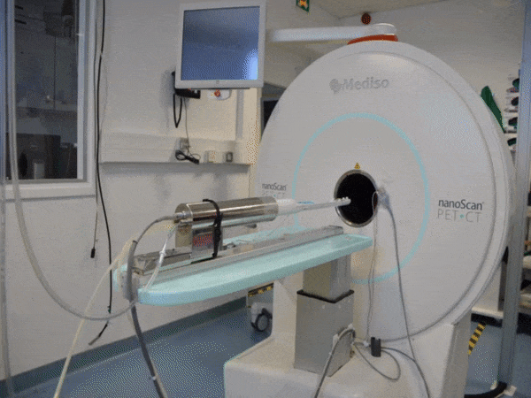 Assembling the PET-CT-UUI system Assembling the PET-CT-UUI system