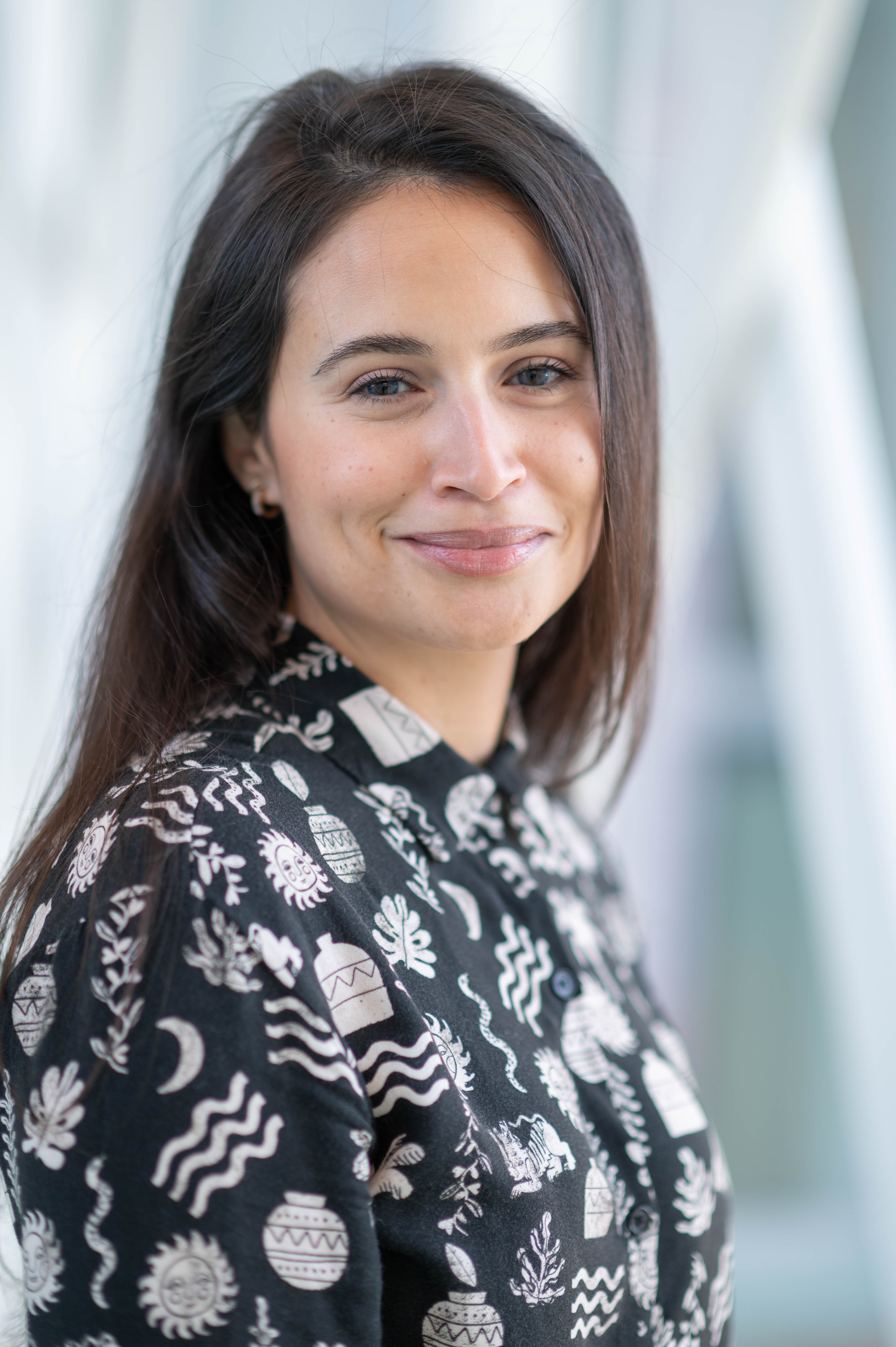 Larissa Mourao Headshot of Larissa Mourao