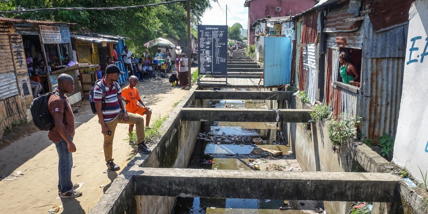 Proper drainage infrastructure is often key in the prevention and mitigation of urban gullies (Photo: Matthias Vanmaercke, November 2019)
