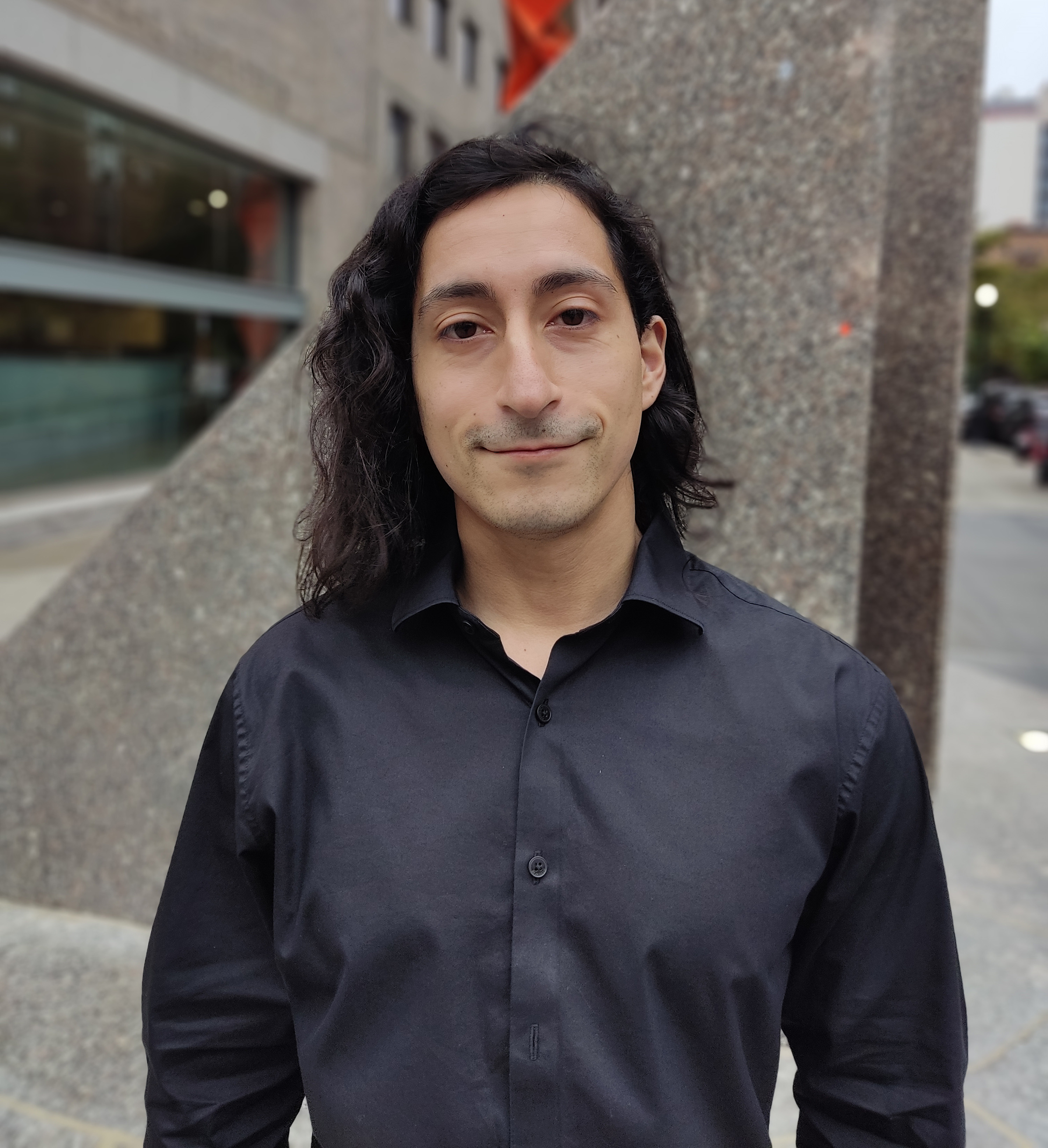 Braulio Valdebenito-Maturana is a bioinformatics scientist interested in understanding biology through single-cell omics technologies