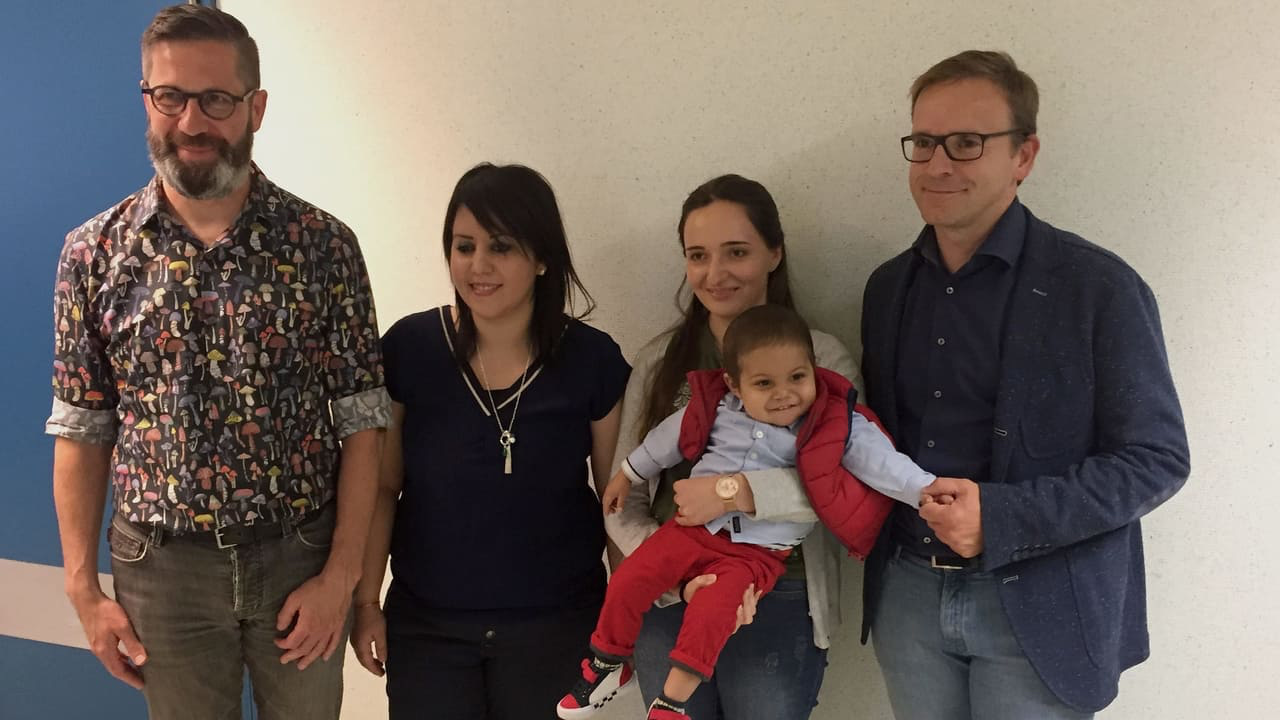 Jean-Paul Pirnay (1st from left) Nino Grdzelishvili (3rd from left) Wael (small child) and his parent. Further in the picture: Khadidja Rezig (mother, 2nd from left) and doctor Patrick Soentjens (far right). Picture: Sofiane Rezig