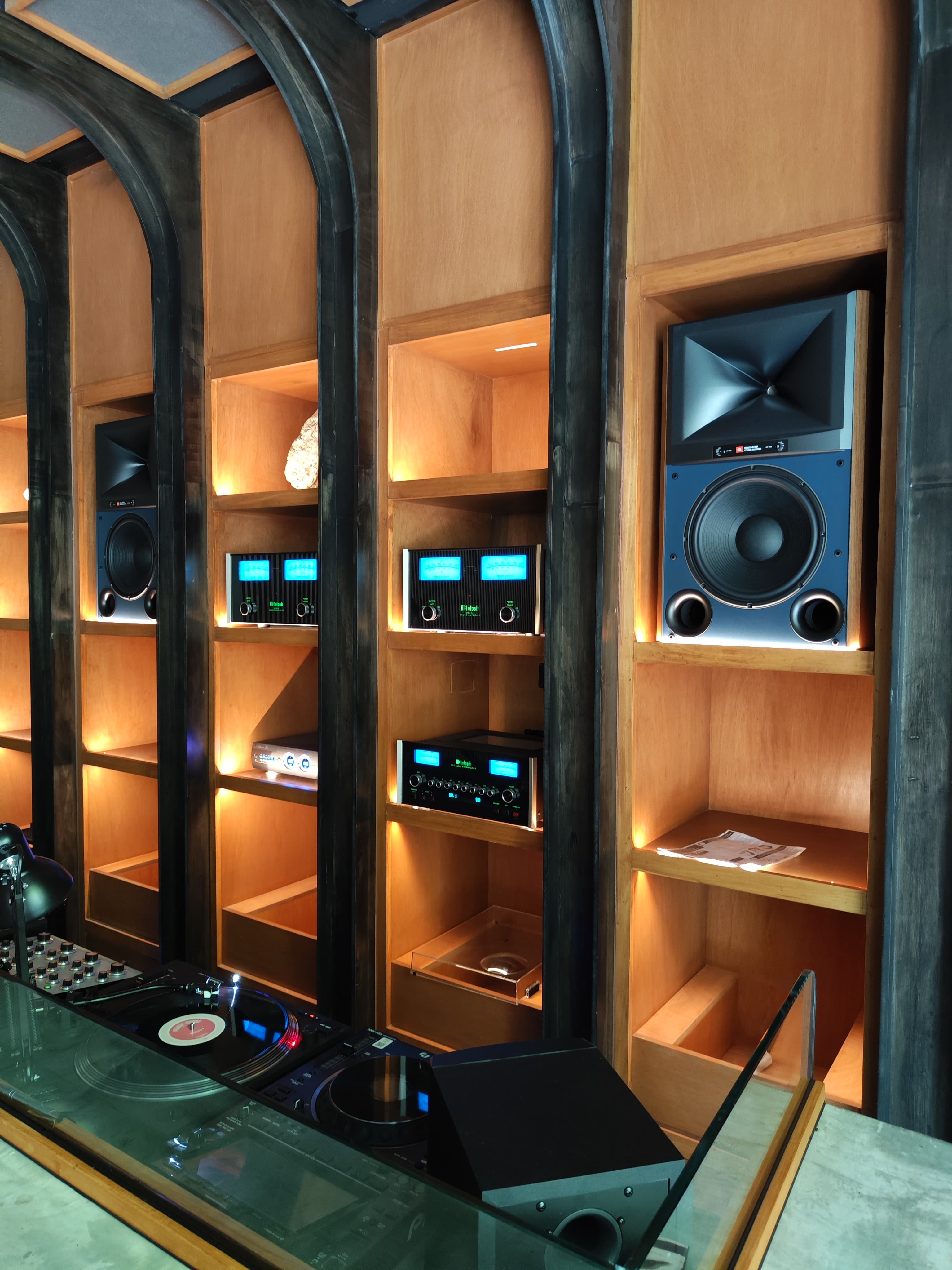 JBL synthesis and McIntosh