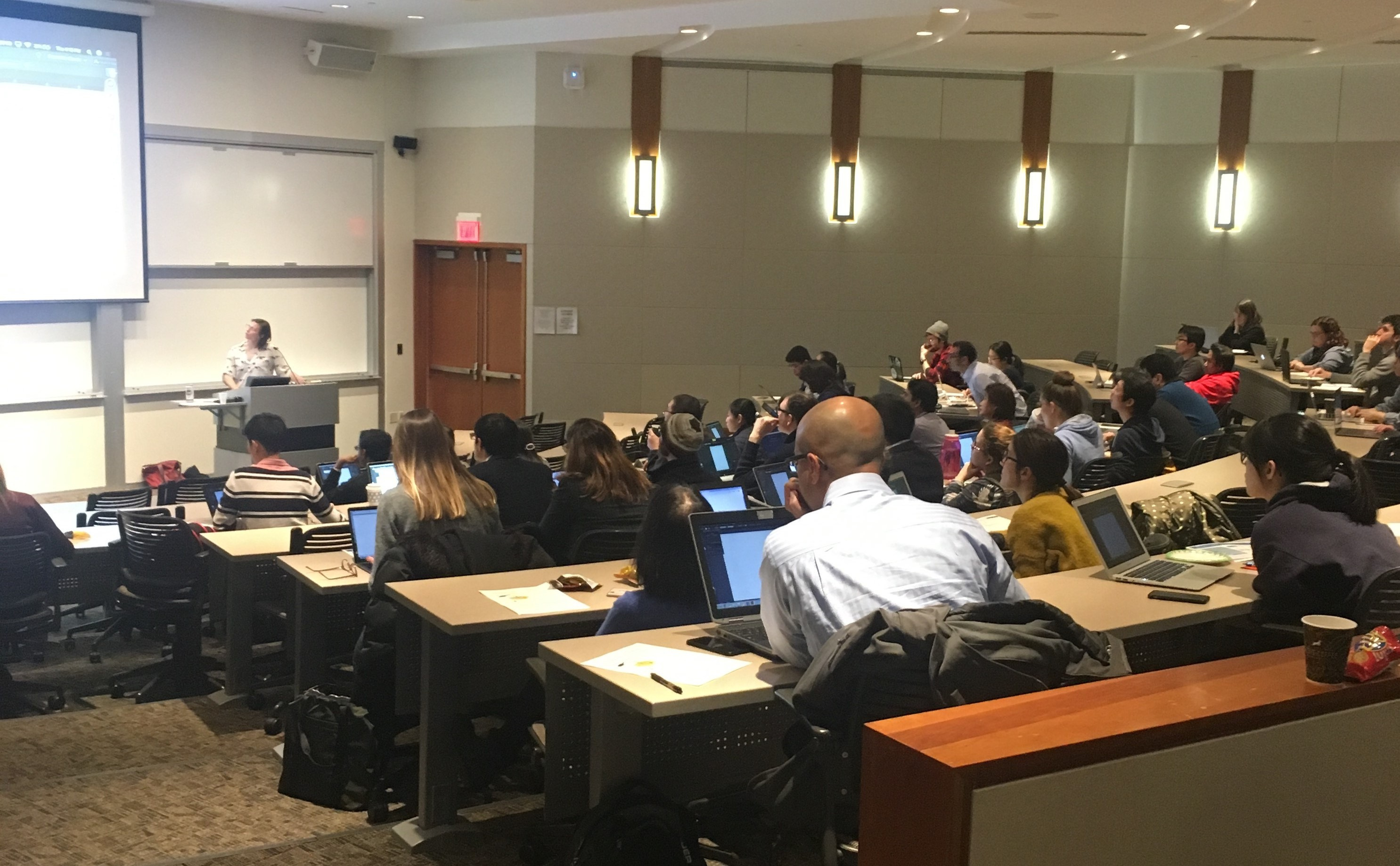 Figure 1. InPrint member leads a schematic design workshop to the WUSTL community in 2019.