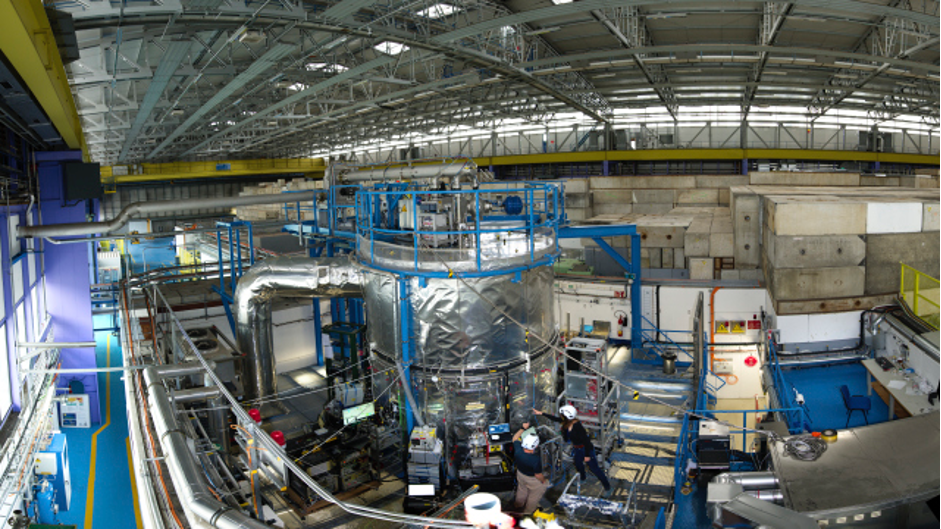 The CLOUD Experiment at CERN