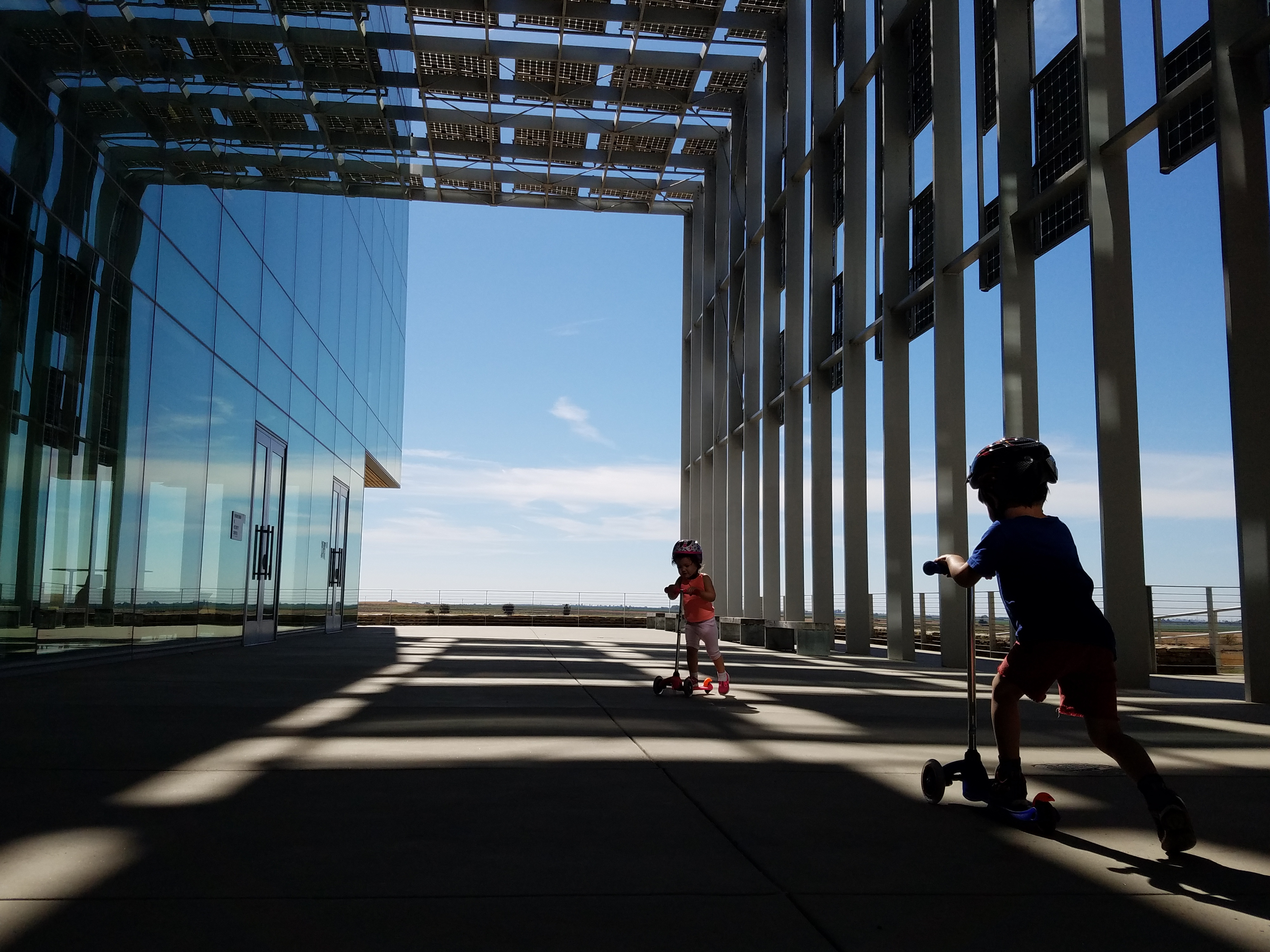 Ultraviolet rays from the sun can lead to sunburn or can be converted into solar power. Cancer researchers aim for disease prevention for a healthy future of the next generation. Images by Systems Biology and Cancer Metabolism Laboratory, Fabian V. Filipp. Used with permission. CC BY-NC-SA