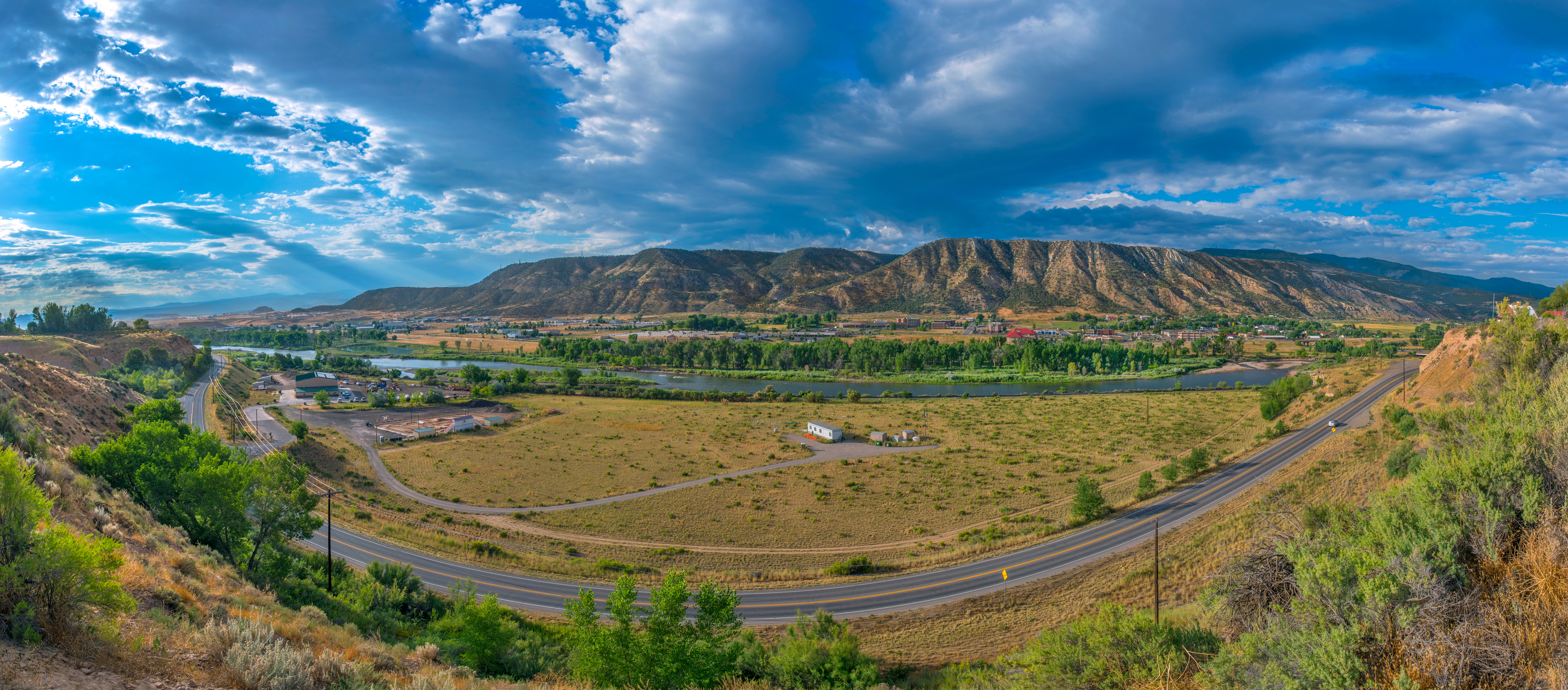 A panoramic view of the Rifle sampling site adjacent to the Colorado River. (Credit: Lawrence Berkeley National Laboratory, Roy Kaltschmidt)