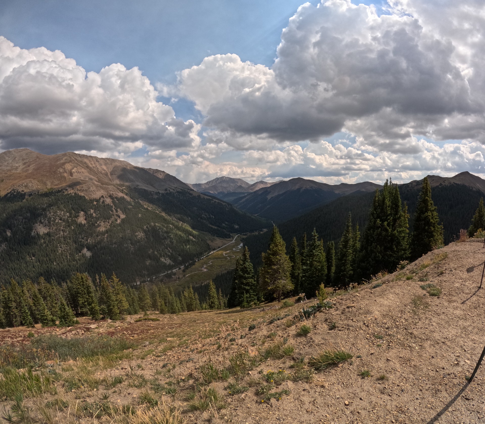 Mountains beyond mountains - at the Cottonwood Pass in Colorado