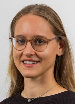 Portrait photo of Ernestina Lavrih.