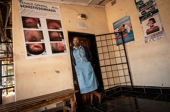 Nurse Kasika Mkwakti at Maramba Clinic, Livingstone, Zambia. Credit: Simon Townsley/The Telegraph