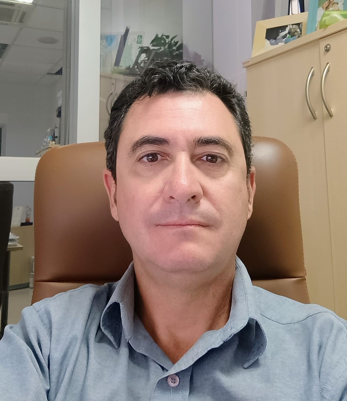 Photo of Dr Silvio Vaz Jr.