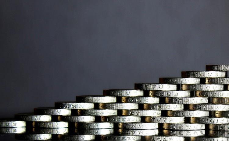 United Kingdom: Court Confirms Minimum Income Requirement for Dependents of Permanent Residents