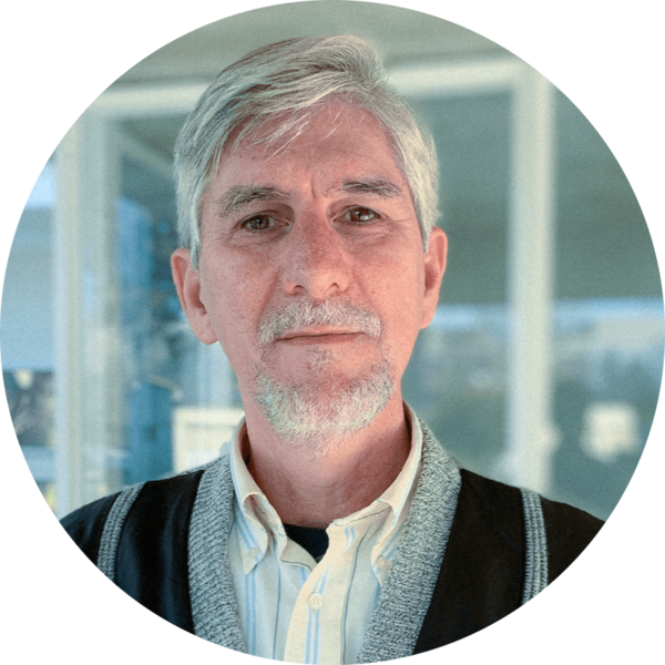 Go to the profile of Evaldo Costa