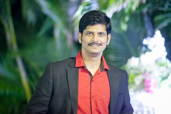 Go to the profile of Viren Konde