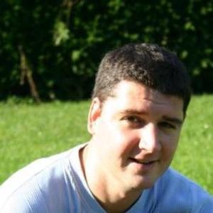 Go to the profile of Damien Larivière