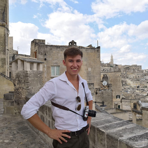 Go to the profile of Hugh Franklin