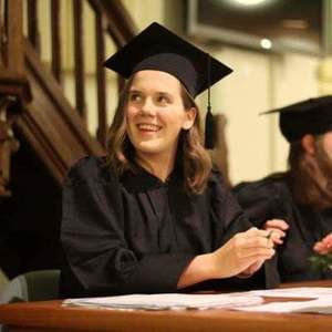 Go to the profile of Daphne van Pul