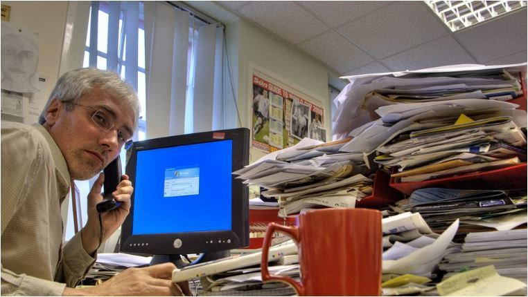 Messy? Love to swear? Can't sleep? You may just be a genius (as if you really needed to be told!).