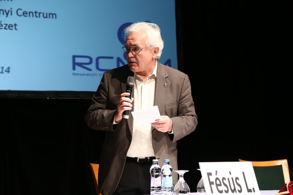 Go to the profile of László Fésüs