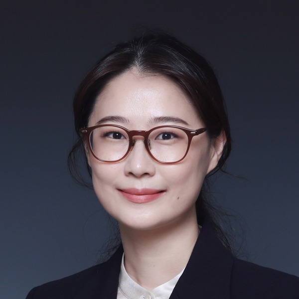 Go to the profile of Eunhye Baek