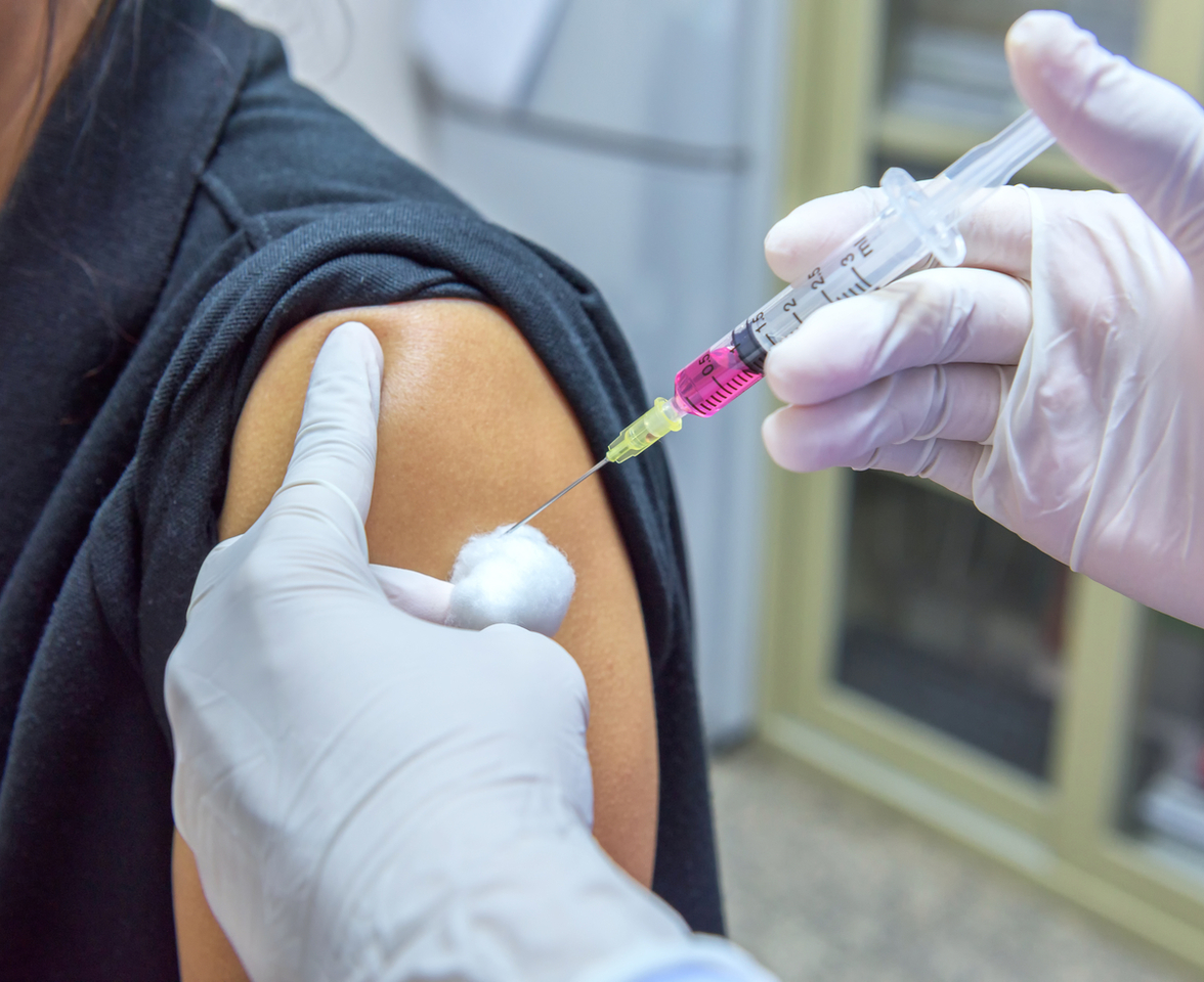 Free flu jab service for healthcare staff launches in NI pharmacies