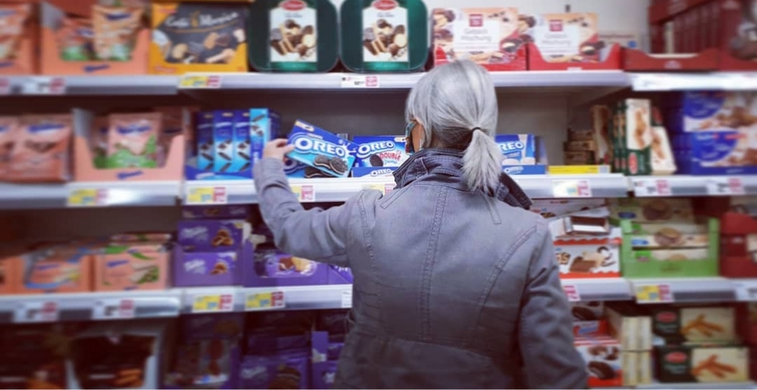 Exploring uncertainty can improve future decisions