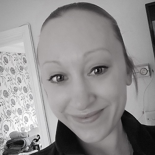 Go to the profile of Laura Reed