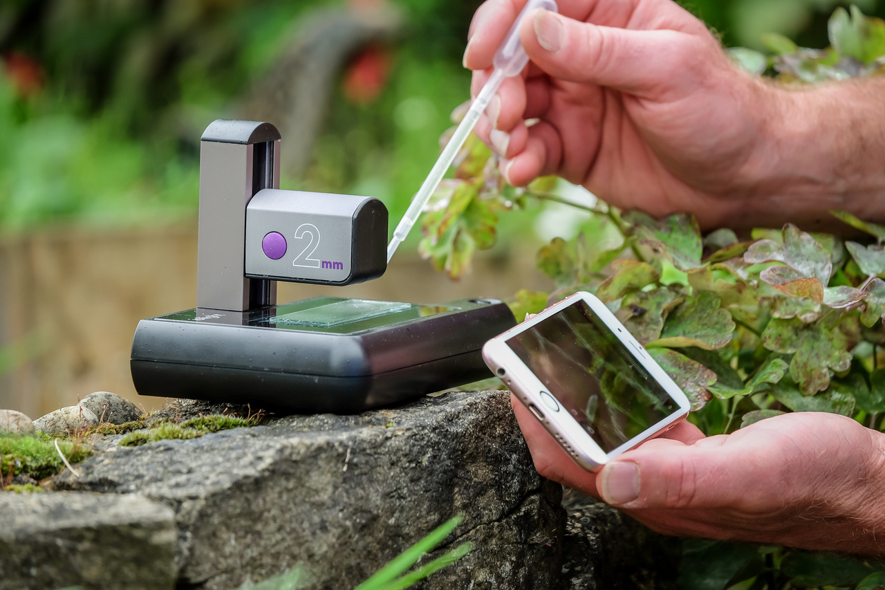 Unlocking Nature's Secrets with Portable Microscopy - Insights from ioLight
