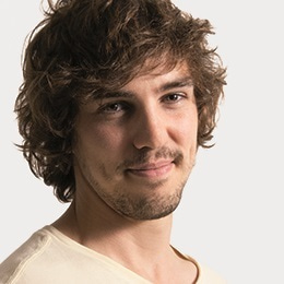 Go to the profile of Hugh Thomas