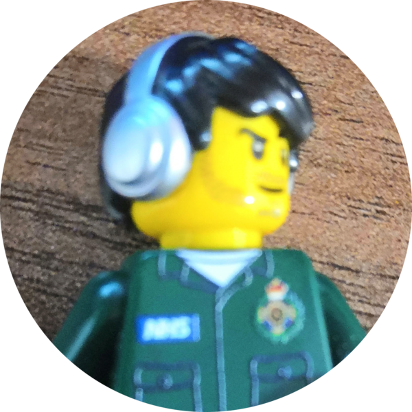 Go to the profile of Leon