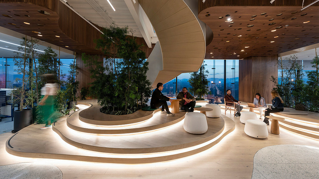 4 Ways AI Can Create a More Engaging and Enriching Workplace Experience