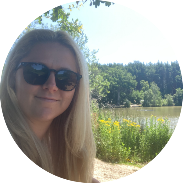 Go to the profile of Sophie Bell