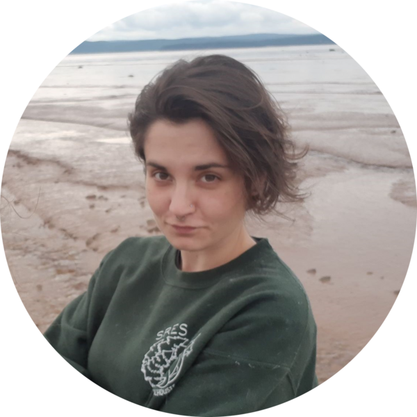 Go to the profile of Vicky Papuga