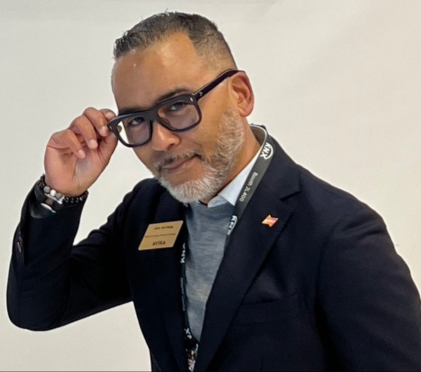 Go to the profile of John Van Hoop