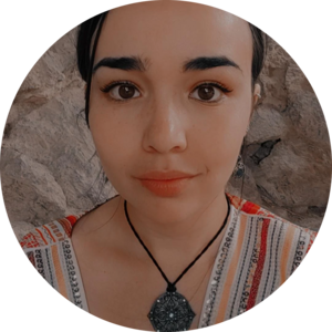 Go to the profile of Bárbara