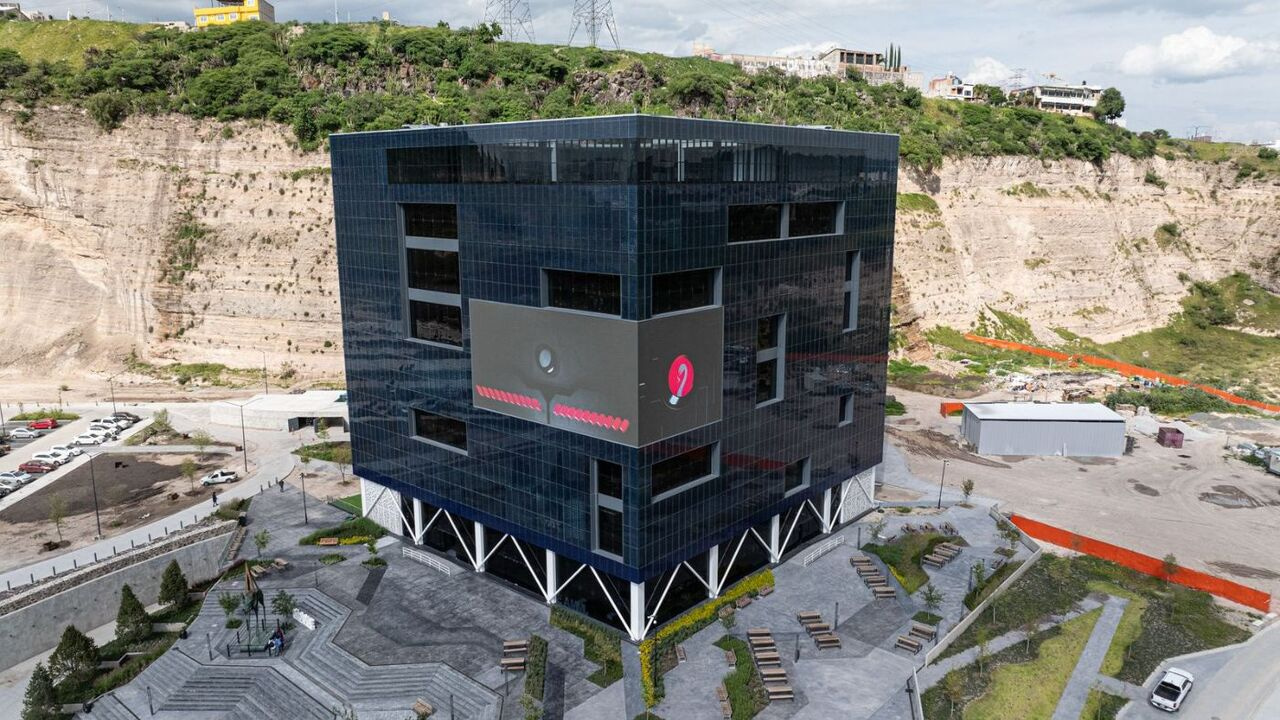 BLOQUE: A Hub Where Technology Comes to Life