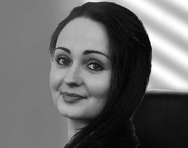 Holly Andrews, Personal Finance Expert & Managing Director, KIS Finance