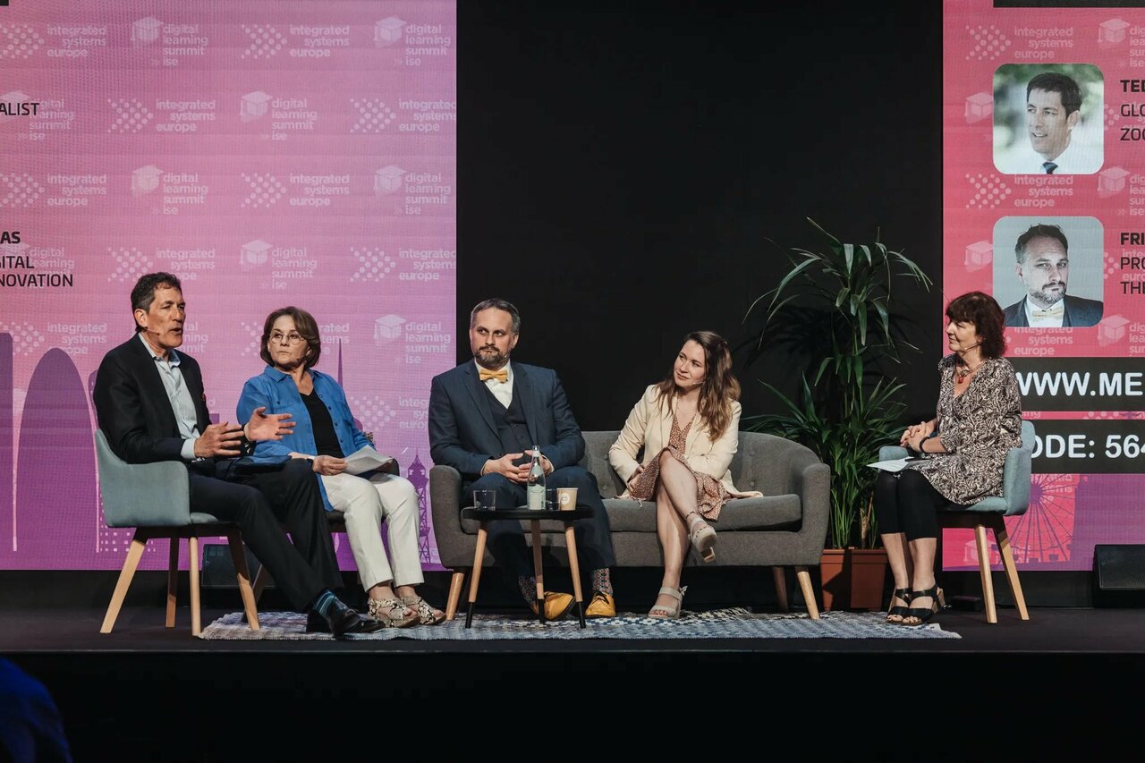 🔥 Take advantage of the last chance to get 30% off your conference pass! 