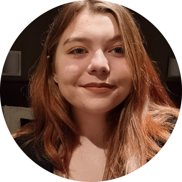 Go to the profile of Emma Noone