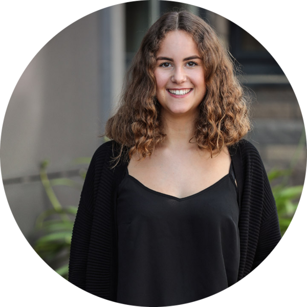 Go to the profile of Lina Lang