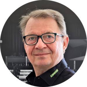 Go to the profile of Julian Simpson