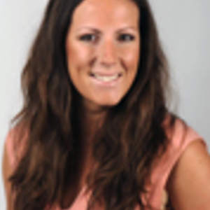 Go to the profile of Holly Thomas