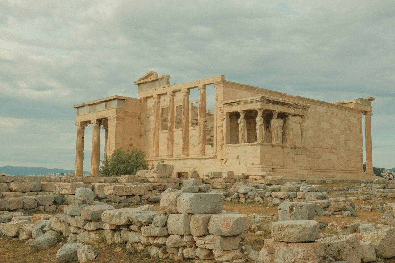 ATHENS: Approaches in Transformative and Holistic Education for Novel Science