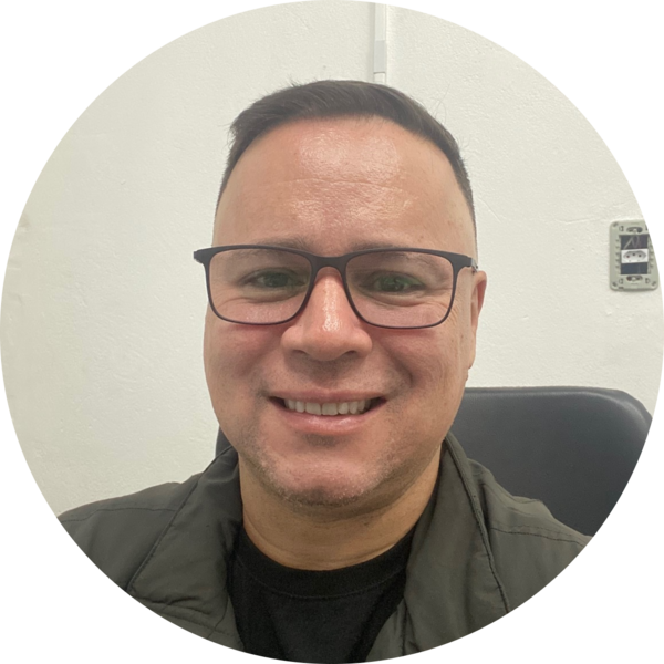 Go to the profile of Renato dos Santos