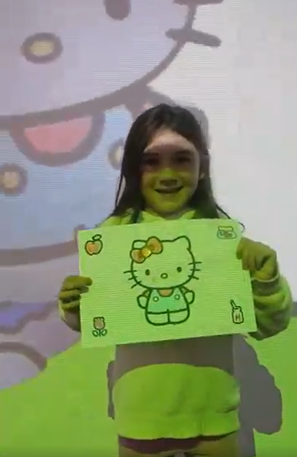 Coloring Wall - Hello Kitty