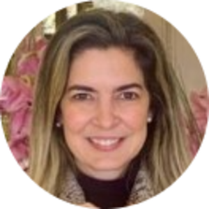 Go to the profile of Mariana Pinho