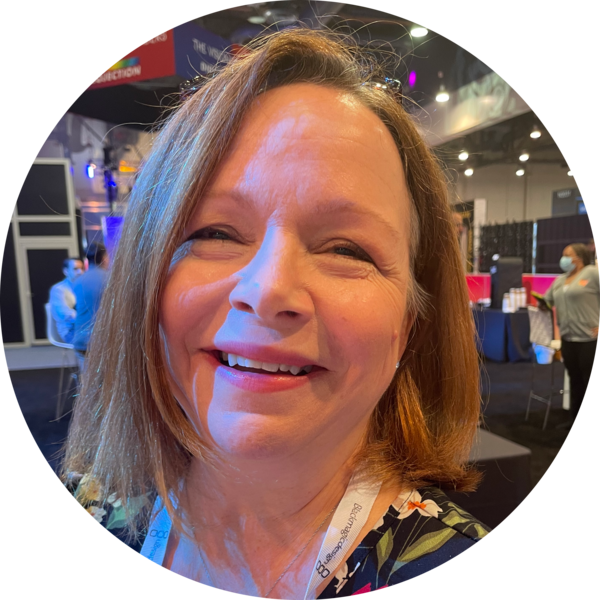 Go to the profile of Tess Roecks