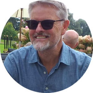 Go to the profile of Simon Curtis